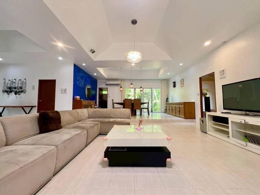 European–Thai Home Village 12.9 million Pattaya 2