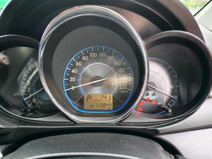 Toyota Vios 1.5 AT รถบ้านพร้อมใช้ออกรถได้ทุกอาชีพ 6