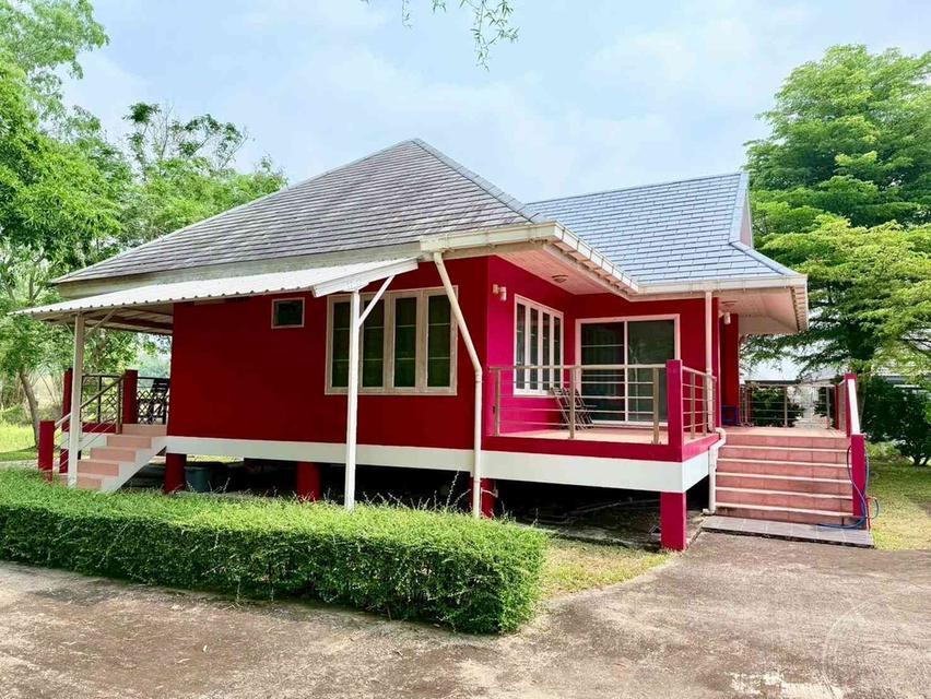 ขายบ้านพร้อมที่ดินแปลงสวย ทำเลทอง ติดถนนใหญ่ จังหวัดเชียงราย 1