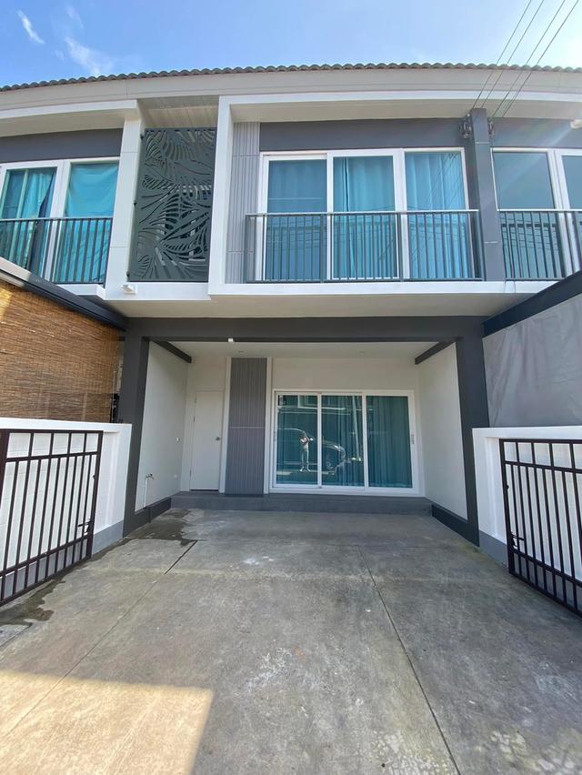 🏙️ ทาวน์โฮม 2 ชั้น ทำเลเมืองเชียงใหม่ ใกล้ศูนย์ราชการ & รวมโชค เพียง 10 นาที City Center Townhome for Rent - Near Ruamchok Mall & Government Center 1