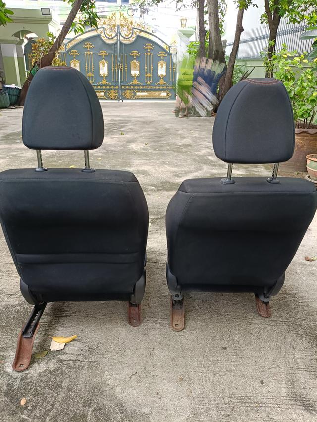 เบาะเดิมคู่หน้า jazz GK RS 2