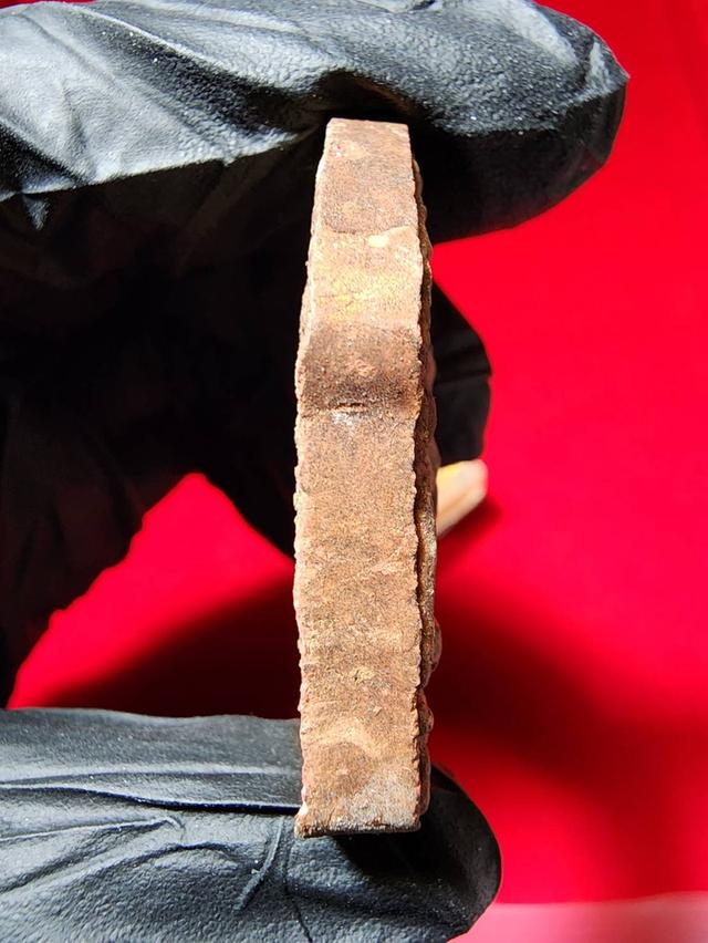 พระขุนแผนผงพราบกุมาร หลวงปู่ทิม 2