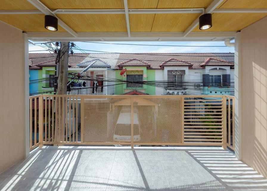 ปิยวรารมย์ เฟส3 ถนนบ้านกล้วยทาวน์เฮาส์ 2 ชั้น ตกแต่งใหม่พร้อมอยู่  🪴หลังบ้านมีพื้นที่กว้าง สามารถทำเป็น ครัวเปิด, มุมนั่งชิล หรือโซน ปิ้งบาร์บีคิว ได้ 18