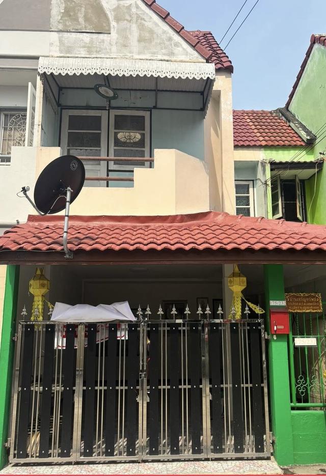 ขายบ้ารทาวเฮาร์2 ชั้น 3ห้องนอน 1