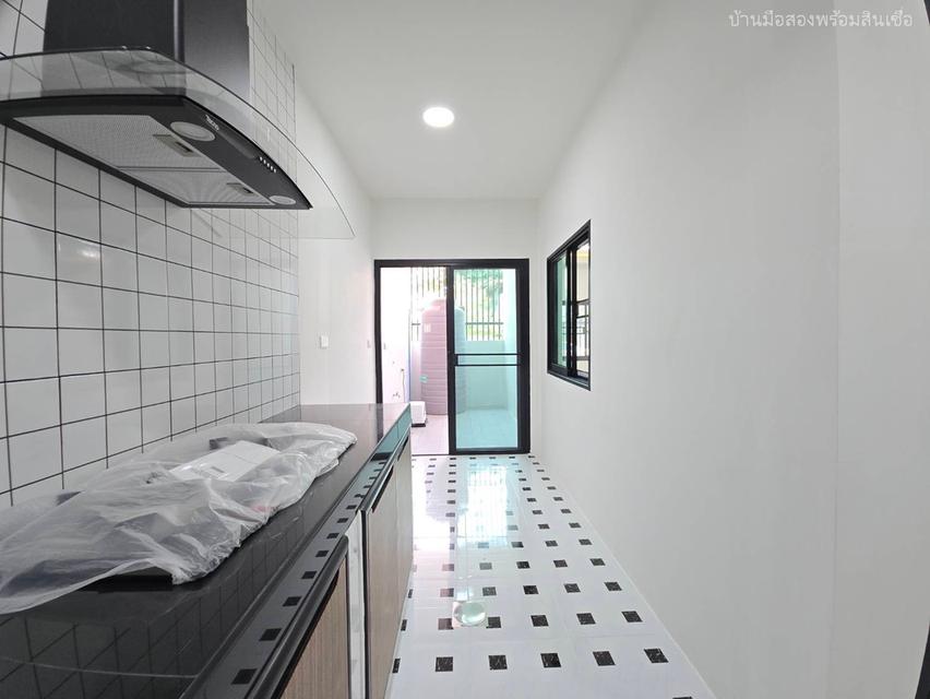 หมู่บ้าน เมืองทรัพย์ธานี เลียบคลองสอง 25 7