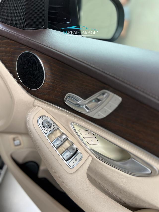 Benz C350e  9