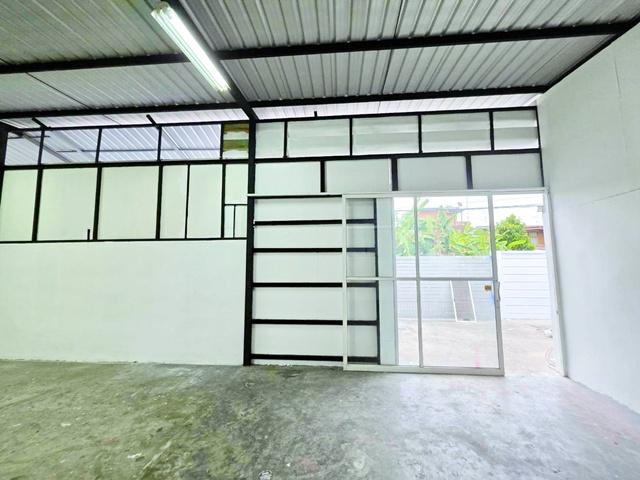 MRT ลาดพร้าว 101 1.4 กม.โกดังให้เช่า บิ๊กซี ลาดพร้าว1 Food Land รพ.ลาดพร้าว 670 ตร.ม. เดอะมอลล์ บางกะปิ เซ็นทรัล อีสต์วิ 5