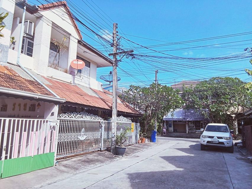 ขายบ้าน 2 ชั้น 2หลังติดกัน หมู่บ้านซิลค์วิลเลจ ซอยสายไหม54 2