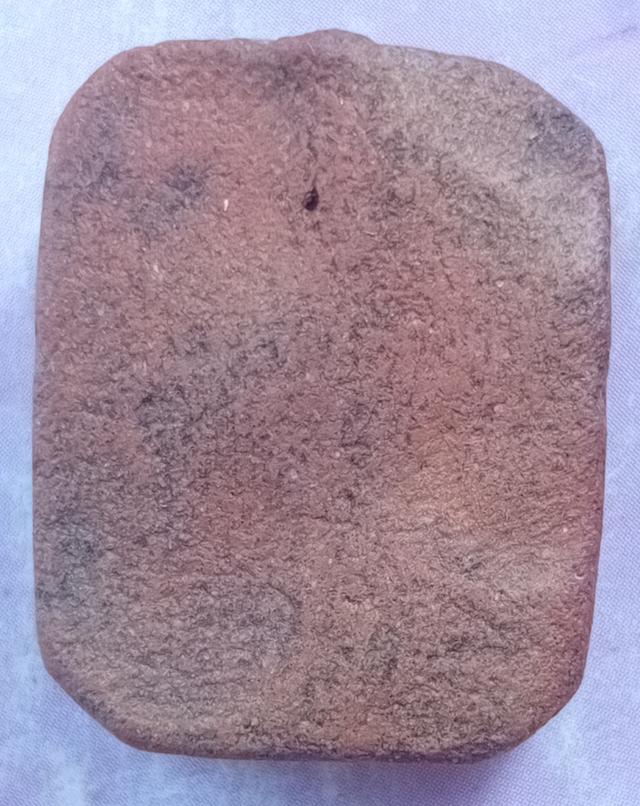 หลวงพ่อปาน พิมพ์ทรงไก่หางพวง (ไก่ผอม)