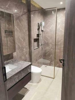 ขาย บ้านเดี่ยว ซอยรัชดานิเวศน์ 16 ใกล้mrtห้วยขวาง ย่านห้วยขวาง 095-164-2956 AVV 8