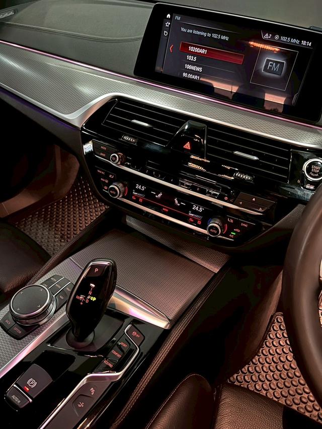 BMW 630D GT M Sport Gran Turismo RHD ปี 2017 ประวัติศูนย์ครบ มือเดียวป้ายแดง 14