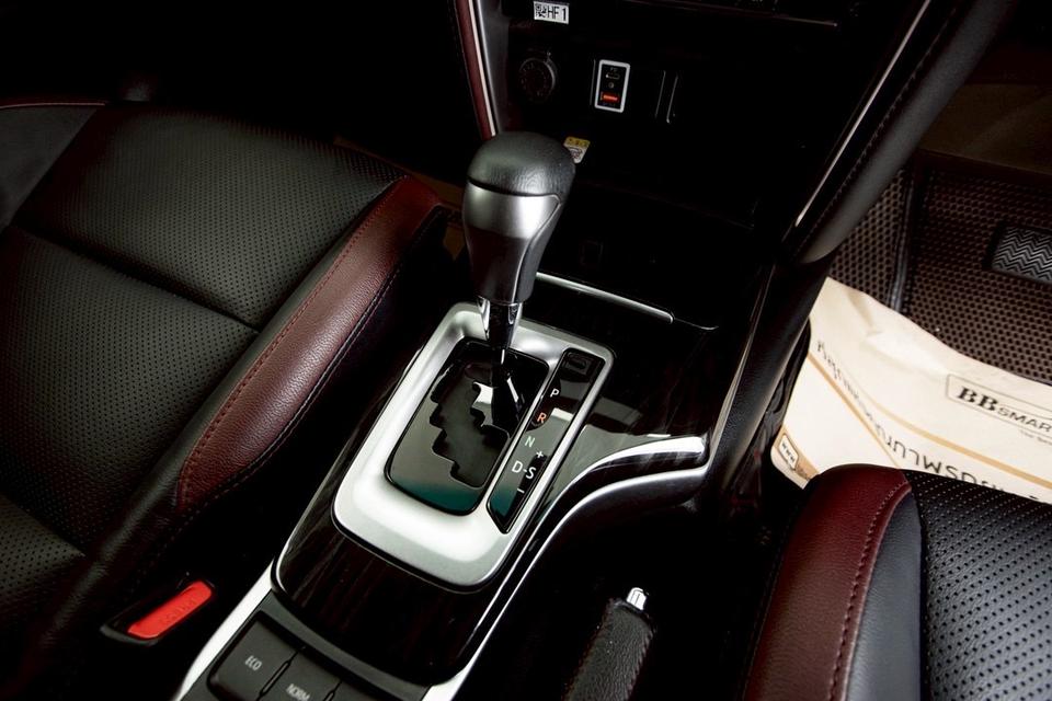 รหัสรถ  1E206 FORTUNER 2.8 LEGENDER BLACK TOP 2WD  11