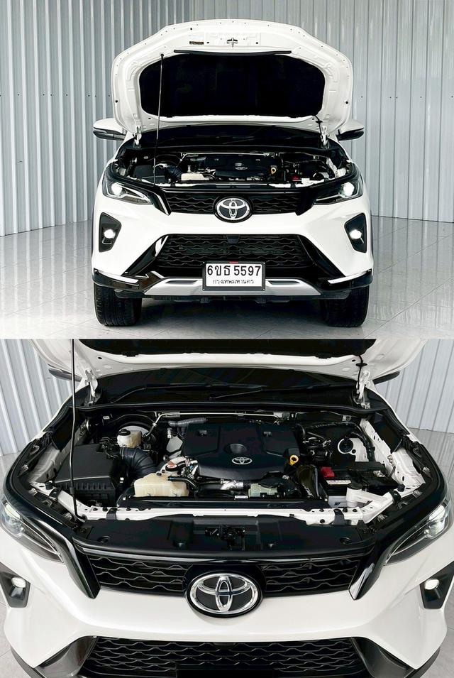 สภาพป้ายแดง *เลขไมล์ 24,xxx km. ฟรีดาวน์จัดได้เต็ม รถบ้านสภาพดี Toyota Fortuner 2.4G LEADER รูปย่อยที่ 4