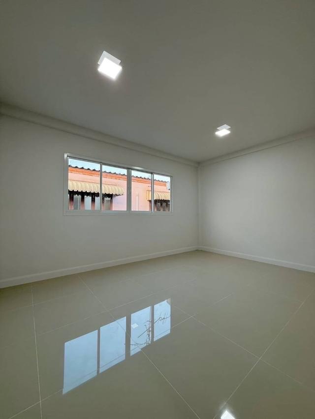 หมู่บ้านนนท์ทิวาการ์เด้น 11