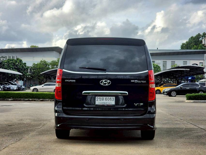 Hyundai Grand Starex 2.5Vip ปี16
