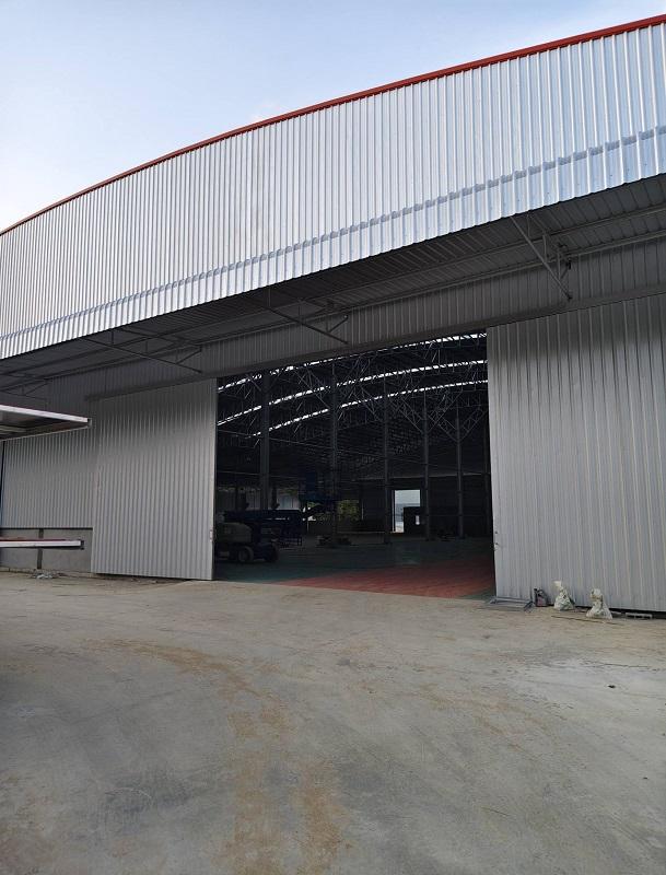 #ให้เช่าโกดังนิคมพัฒนาใกล้BYD ขนาด 2100 ตรม. ขอใบ รง4 ได้ ไฟฟ้า150 kv a น้ำประปา สูง12+9ม. โกดังสร้างใหม่ ล่วงหน้า 1เดือน ประกัน 2เดือน ค่าเช่า 150 บา 4