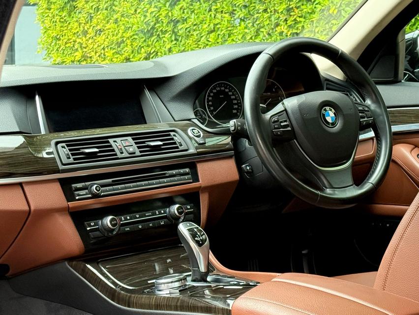2016 BMW 525D F10 LCI รถมือเดียวออกป้ายแดง รถวิ่งน้อย ประวัติ SERVICE ครบ รถไม่เคยมีอุบัติเหตุครับ 12