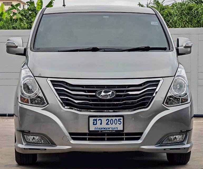 2016 HYUNDAI H-1 2.5 ELITE