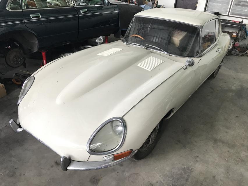 JAGUAR E-TYPE SERIES 1