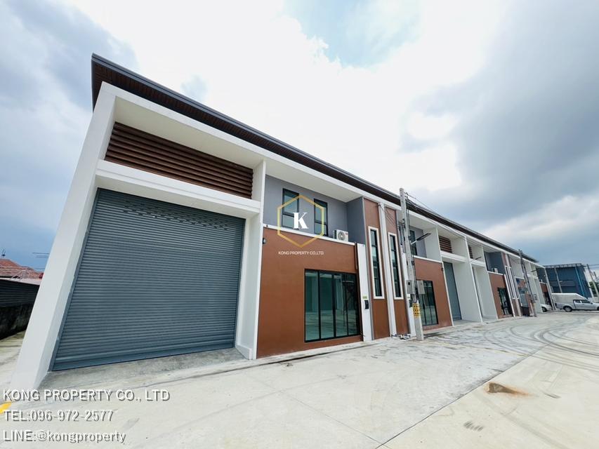 ให้เช่าโกดัง ลำลูกกา คลอง 3 ปทุมธานี 403 ตรม สร้างใหม่  สไตล์โมเดิร์น  1