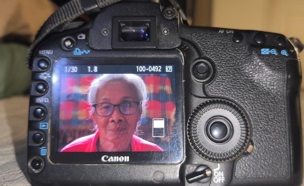 กล้อง 📷 ชุด: Canon 5D Mark II + 50mm f/1.8 STM รูปย่อยที่ 2
