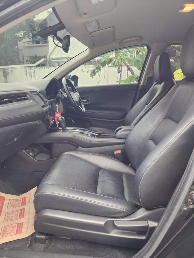 HONDA HRV 1.8 EL ปี 18สีดำ 7
