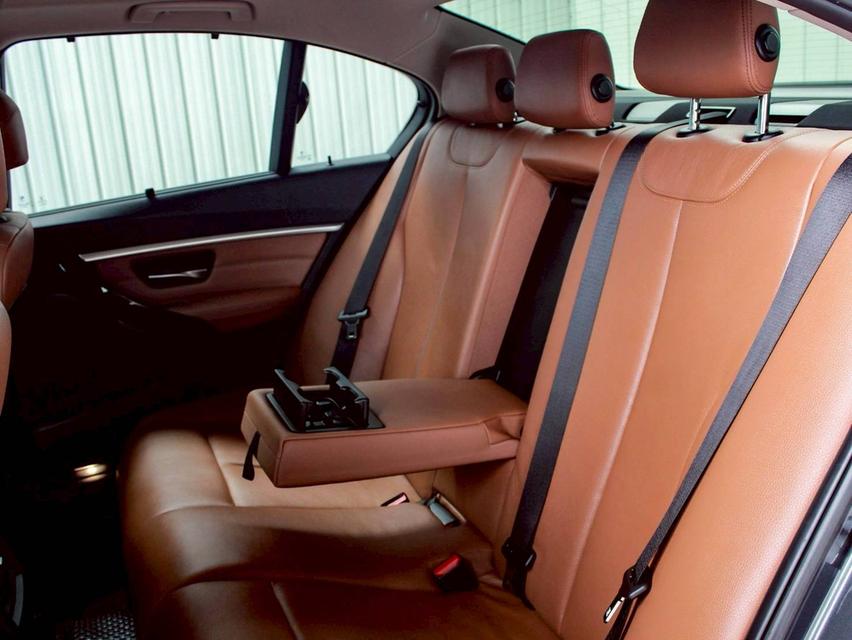 BMW SERIES3 330e LUXURY (LCI) F30 รูปที่ 10