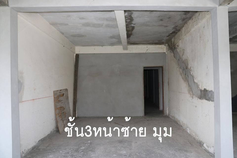 ขายอาคารพาณิชย์ 4 คูหา 3 ชั้นครึ่ง ทำเลทอง สี่แยกเหม่งจ๋าย เห็นชัด ติดถนนใหญ่ เหมาะสำหรับทุกประเภทธุรกิจ 3
