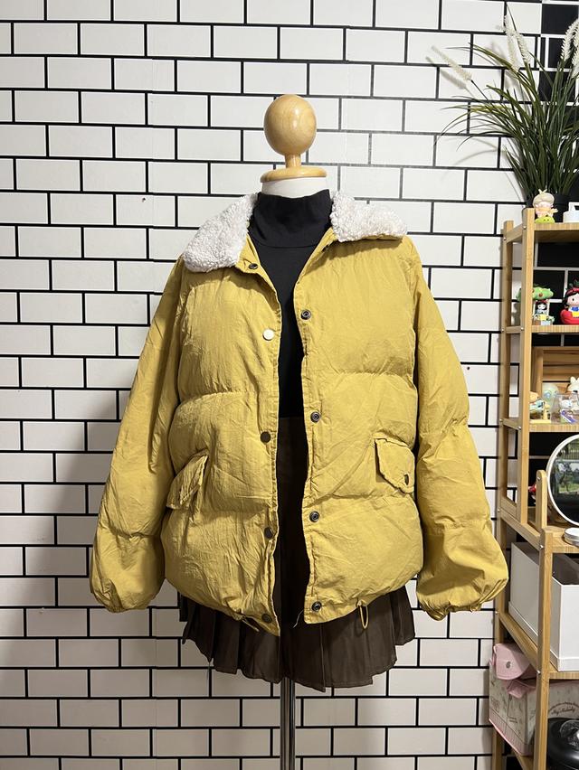 เสื้อกันหนาวสีมัสตาร์ด น่ารัก 