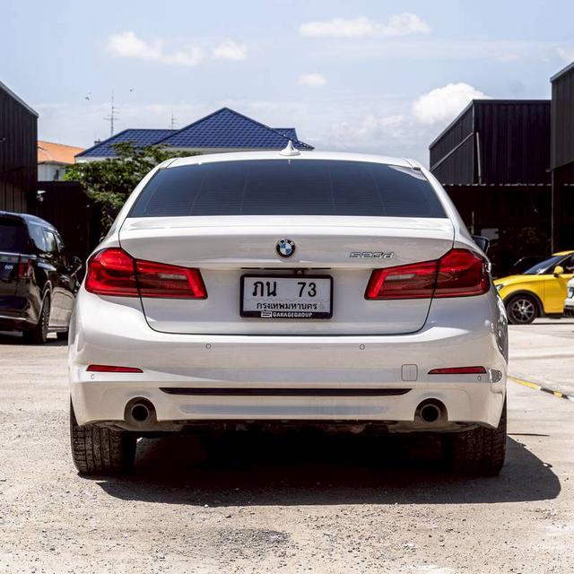 รหัสรถ 67GG4292 BMW 520d Sport (โฉม G30) 2018 รูปที่ 4
