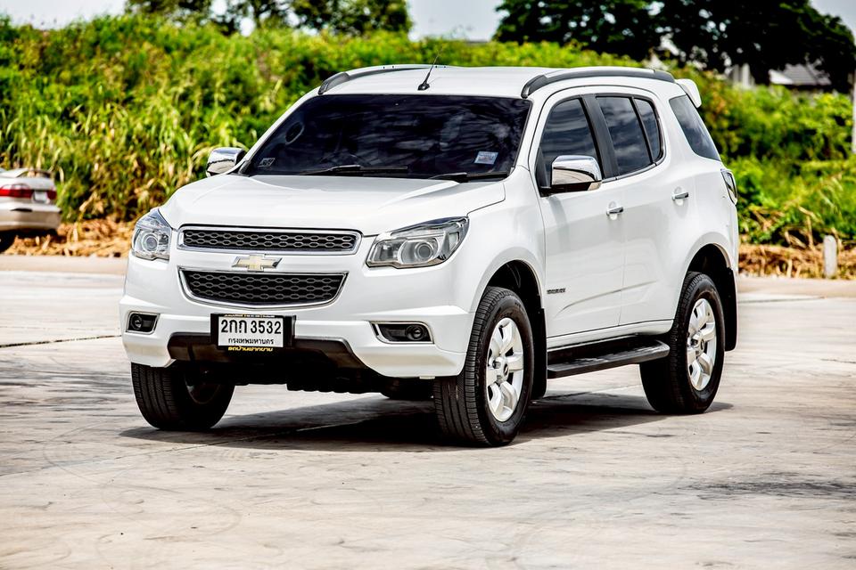 CHEVROLET TRAILBLAZER 2.8 LTZ 4WD ปี 2013 สึขาว ดีเซล 7 ที่นั่ง