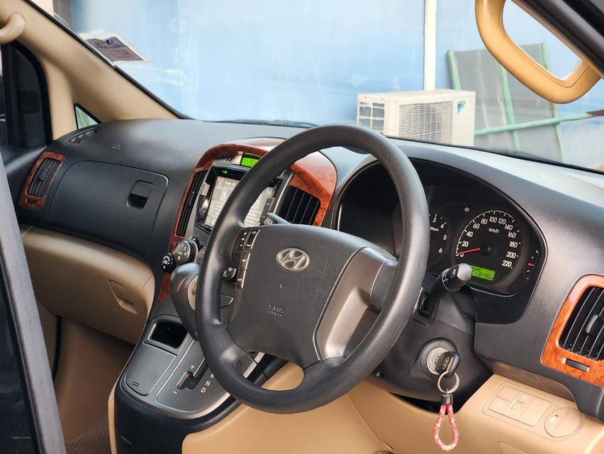 ขาย Hyundai H1 2.5Deluxe ปี16 9