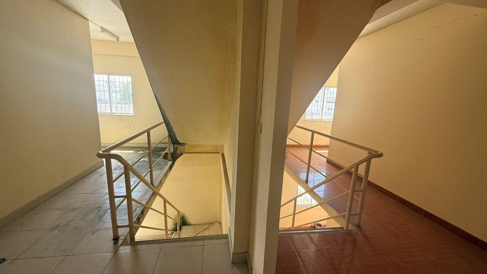 ขายอาคารพาณิชย์ 3 ชั้น 2 คูหาติด หลังมุม ทำเลดี เดินทางสะดวก อำเภอบางละมุง จังหวัดชลบุรี 7