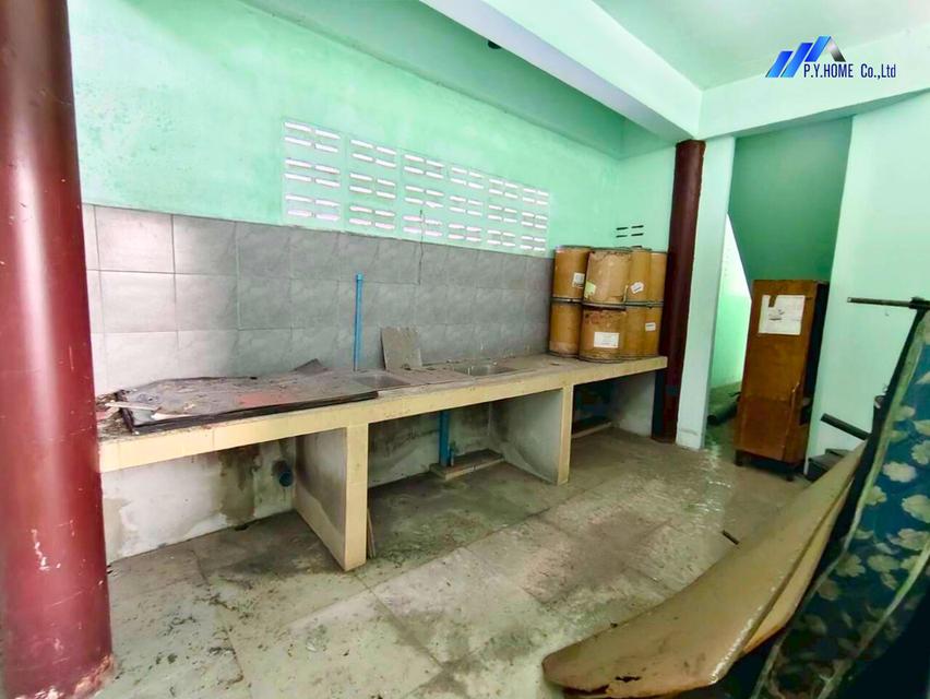 ขายอาคารพาณิชย์ 4 ชั้นครึ่ง รามอินทรา 46 แยก 2-1 6