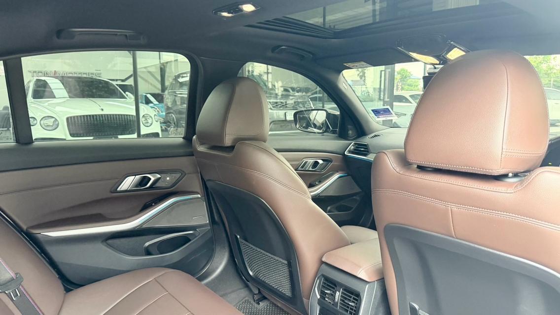 รหัสรถ KPV53 ⚫ BMW 330e M Sport ปี 2023 รูปที่ 8