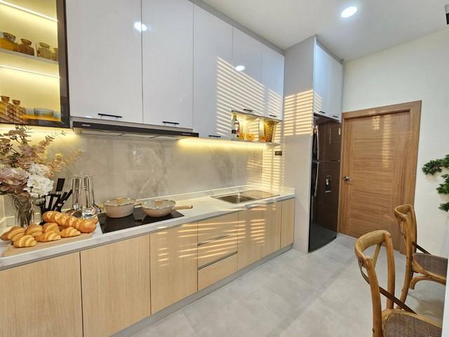 ขายพูลวิลล่าหรู บ้านใหม่ ทำเล ห่างวัดห้วยใหญ่ 5นาที จากถนนสุขุมวิทแยกศาลพัทยา 10นาที ชลบุรี 6