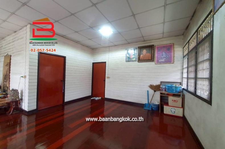 ที่ดินพร้อมบ้าน 2 ชั้น ซอยสุวินทวงศ์ 17 เนื้อที่ 1-1-57 ไร่ ถนนสุวินทวงศ์ แขวงลำผักชี เขตหนองจอก กรุงเทพมหานคร 8