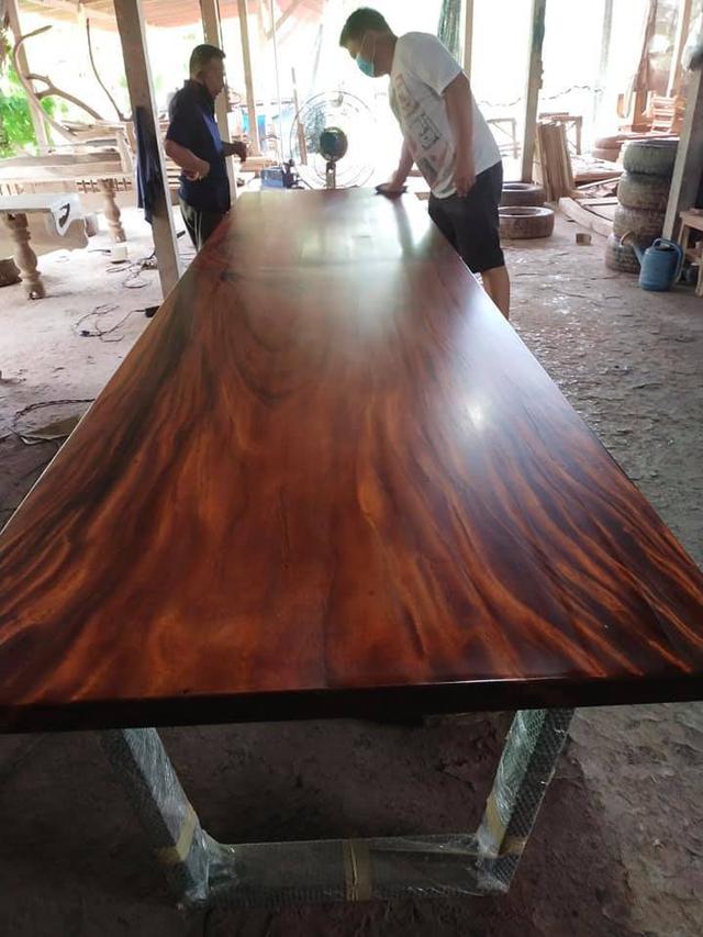 โต๊ะไม้  1