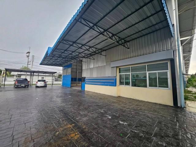ให้เช่าโกดังใกล้อมตะนครชลบุรี สีเหลือง โกดังขนาดพื้นที่ 2300 ตรม.ใกล้มอเตอร์เวย์สาย 7 1