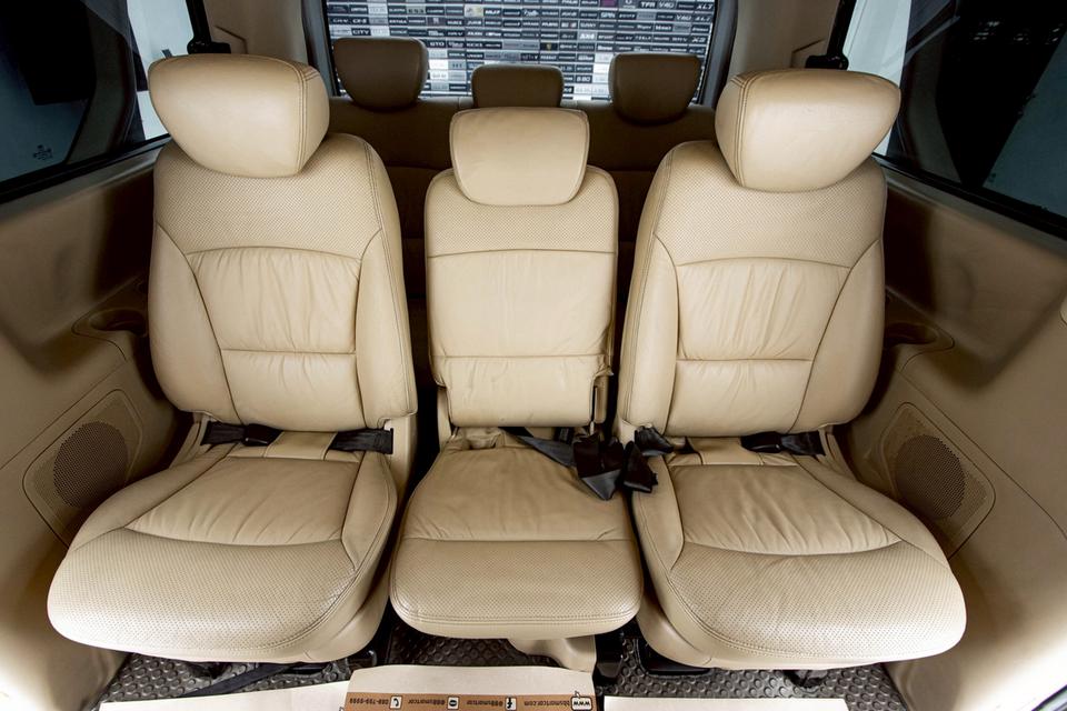 HYUNDAI H-1 2.5 DELUXE 2009  6