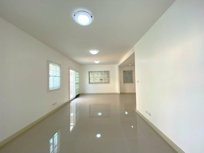 บ้านภัสสร 12 คลอง 3 เนื้อที่ 50.2 ตรว. รีโนเวททั้งหลัง 6