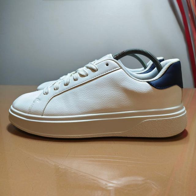 ZARA THICK SOLE SPORTS SNEAKERS(2201/320/120)Size. 43/28 cm⭐️⭐️⭐️⭐️ Great Pre-owned Condition🔥 Price : 650฿