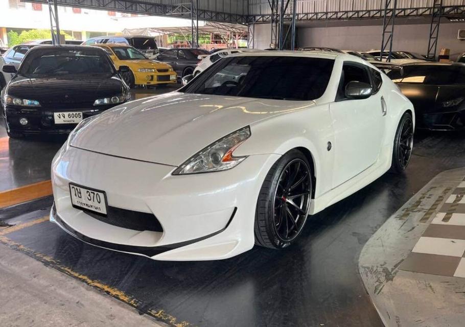 Nissan 370 Z ขายถูก 2