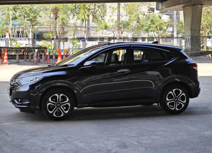 Honda HR-V 1.8 EL Sunroof ปี 2015   3