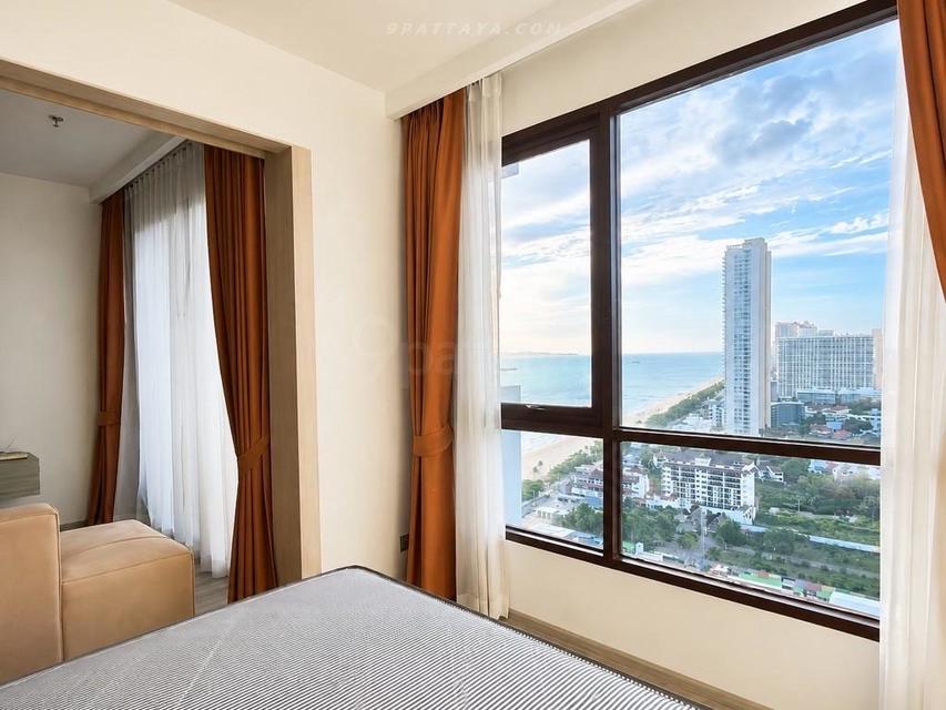 For Rent — Sea View Condo at AERAS Beachfront JomtienSea view condo for rent at AERAS Beachfront Jomtien, located directly by Jomtien Beac. High-floor 2