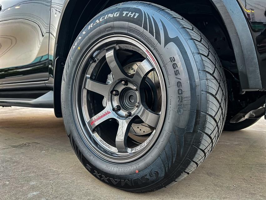 ขาย Toyota Fortuner 2.4V ปี17 16