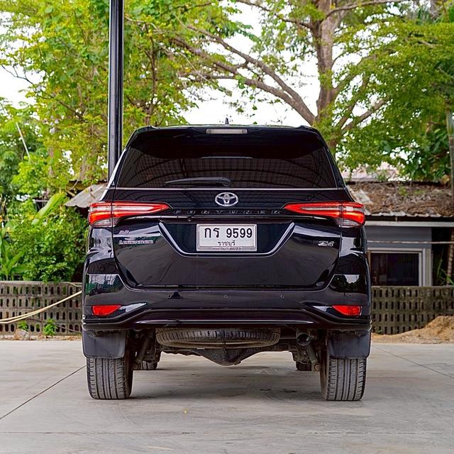 รหัสรถ 12AT9599 Toyota Fortuner 2.8 Legender Black Top 4WD | ปีจด : 2021 4