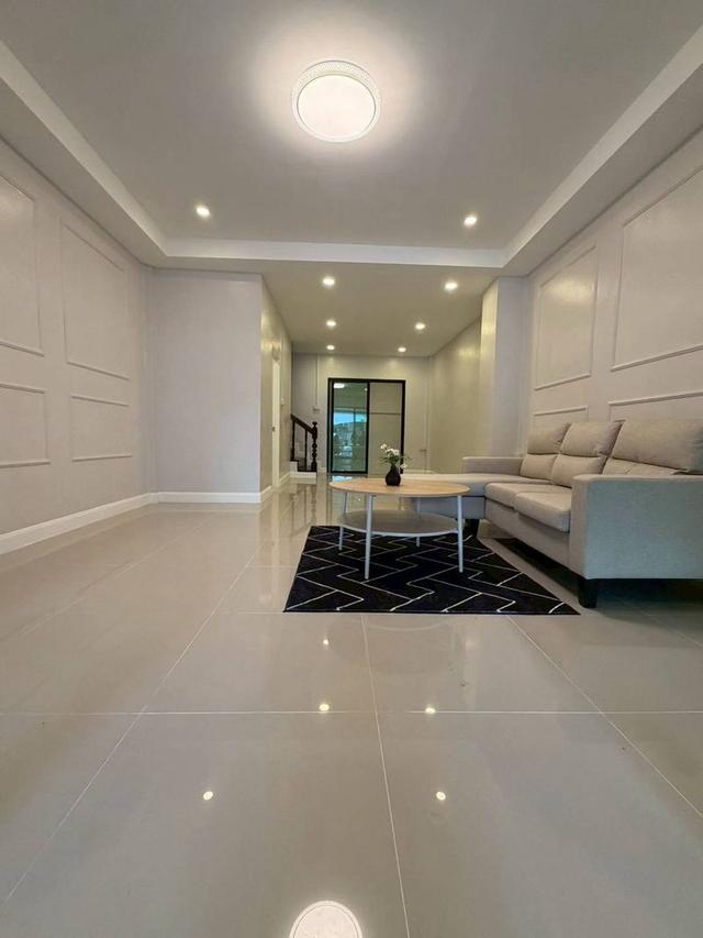 หมู่บ้านลภาวัล3  เสาธงหิน บางใหญ่ทาวน์เฮาส์ 2 ชั้น ตกแต่งใหม่พร้อมอยู่ ทำเลติดรถไฟฟ้า ใกล้เวสเกต ใกล้M81 3