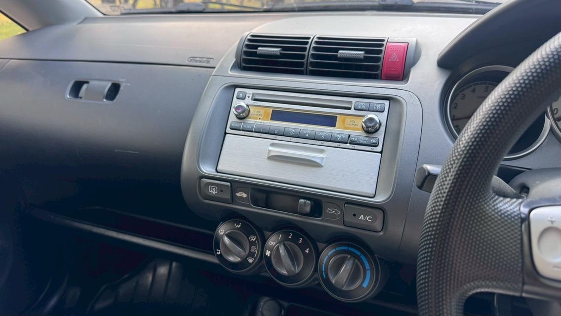 รหัสรถ TPV316 🎊 Honda Jazz 1.5 GD 🎊 2004 รูปที่ 12