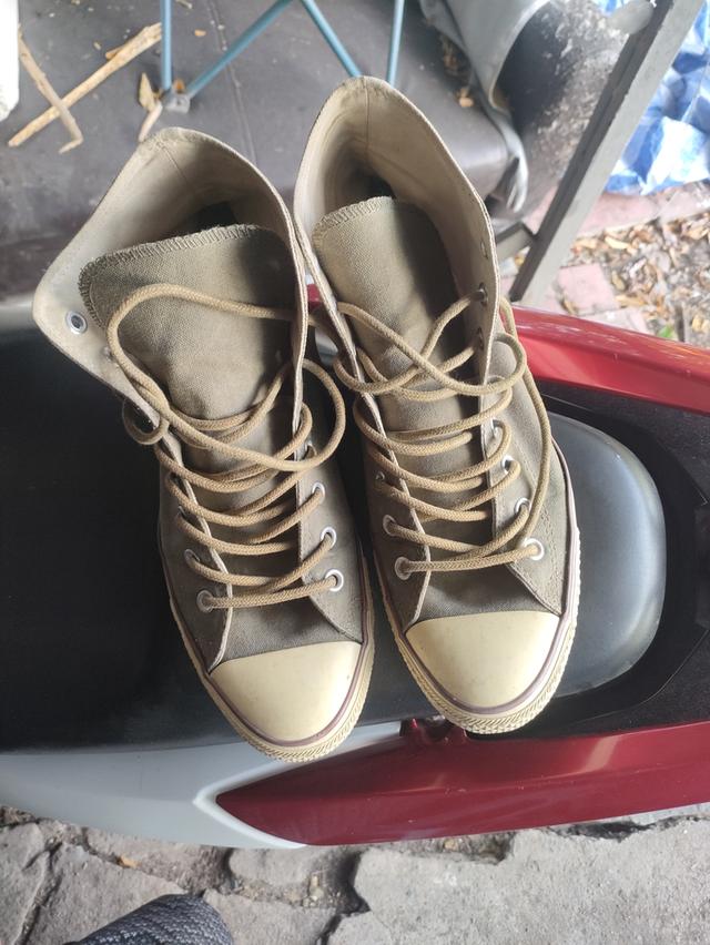 รองเท้าConverseมือสอง